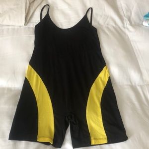 Black and yellow jumper